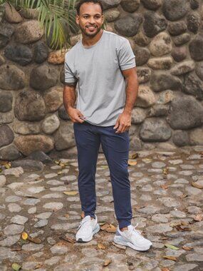 Men's Under 5'10 Lt Grey Short Sleeve Tee Shirt - Medium NWT